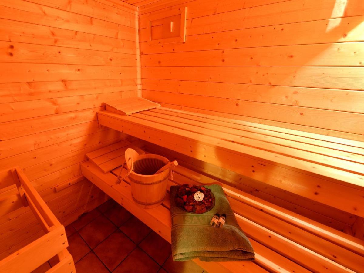 Nice Flat With Sauna Covered Terrace Garden And Tree House For Children Zandt Luaran gambar