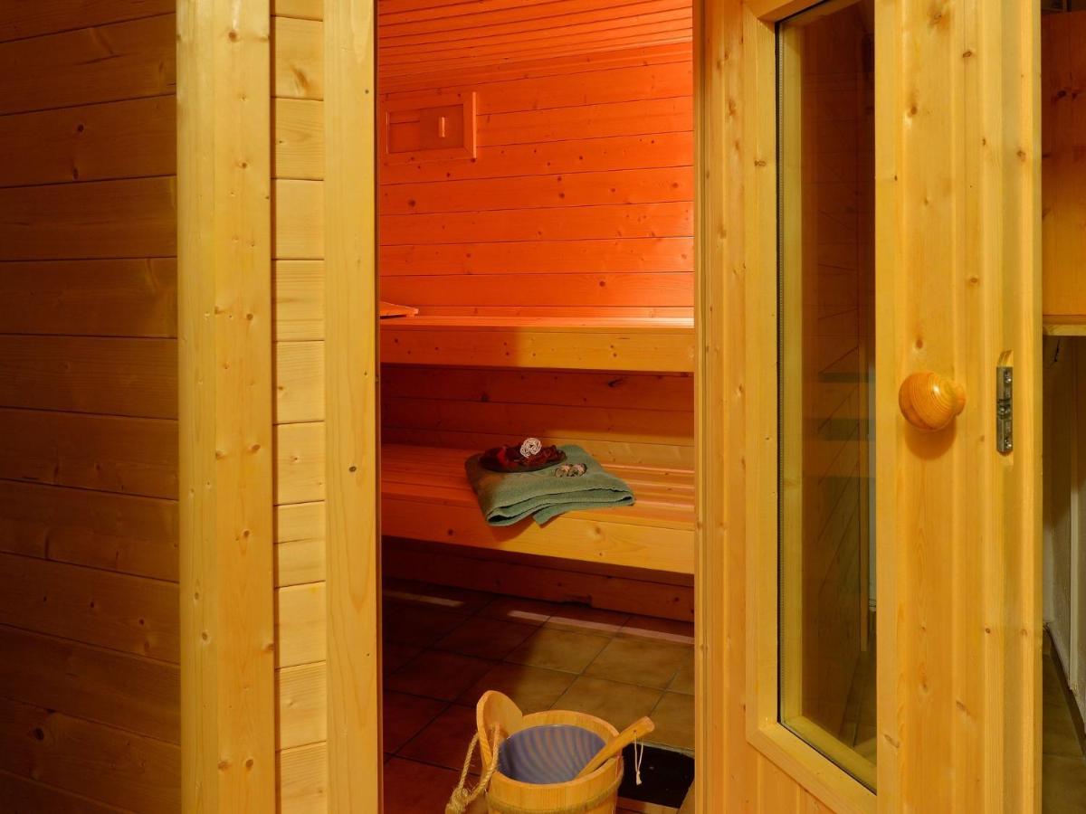 Nice Flat With Sauna Covered Terrace Garden And Tree House For Children Zandt Luaran gambar